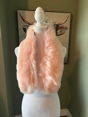 Soft Peach Pink Faux Fur Collar Scarf